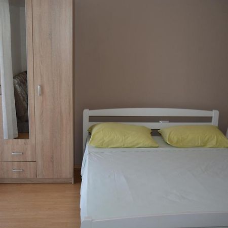 Apartmani Katica Kornić Extérieur photo